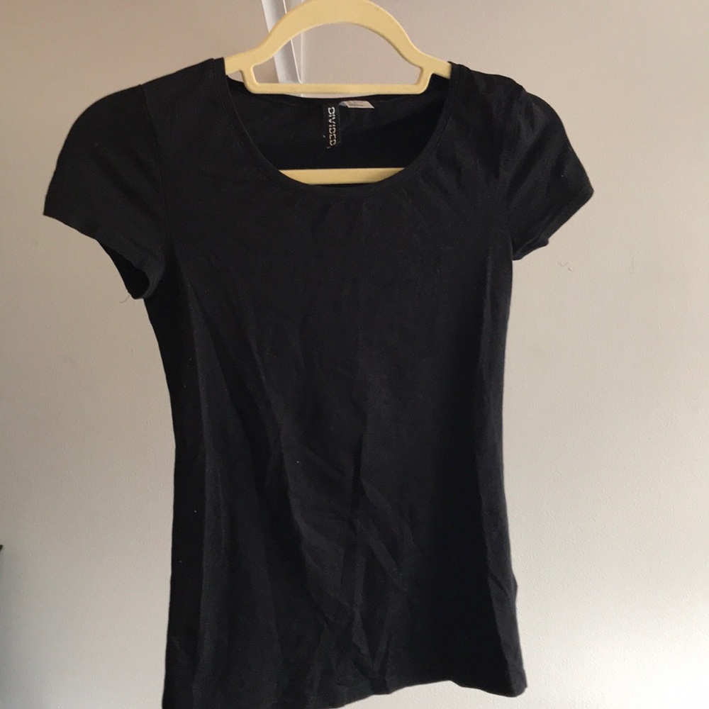 Black tshirt